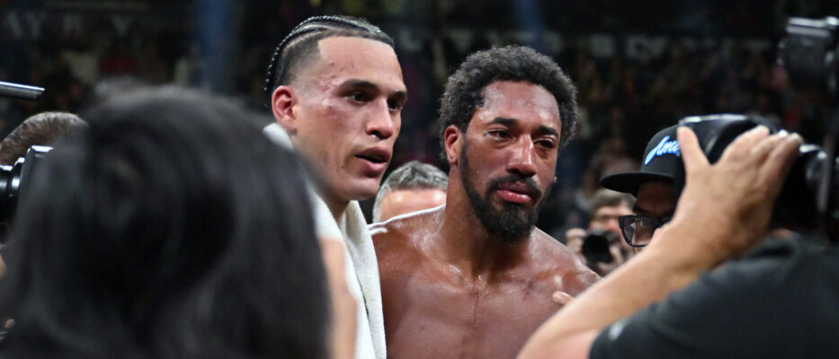 David Benavidez v Demetrius Andrade