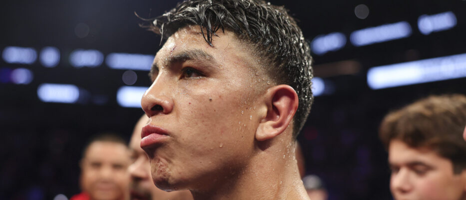 Jaime Munguia v John Ryder